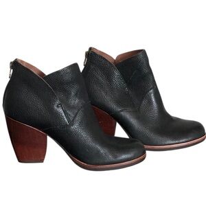 Kork-Ease Castaneda Leather Ankle Boot Size 7 Black